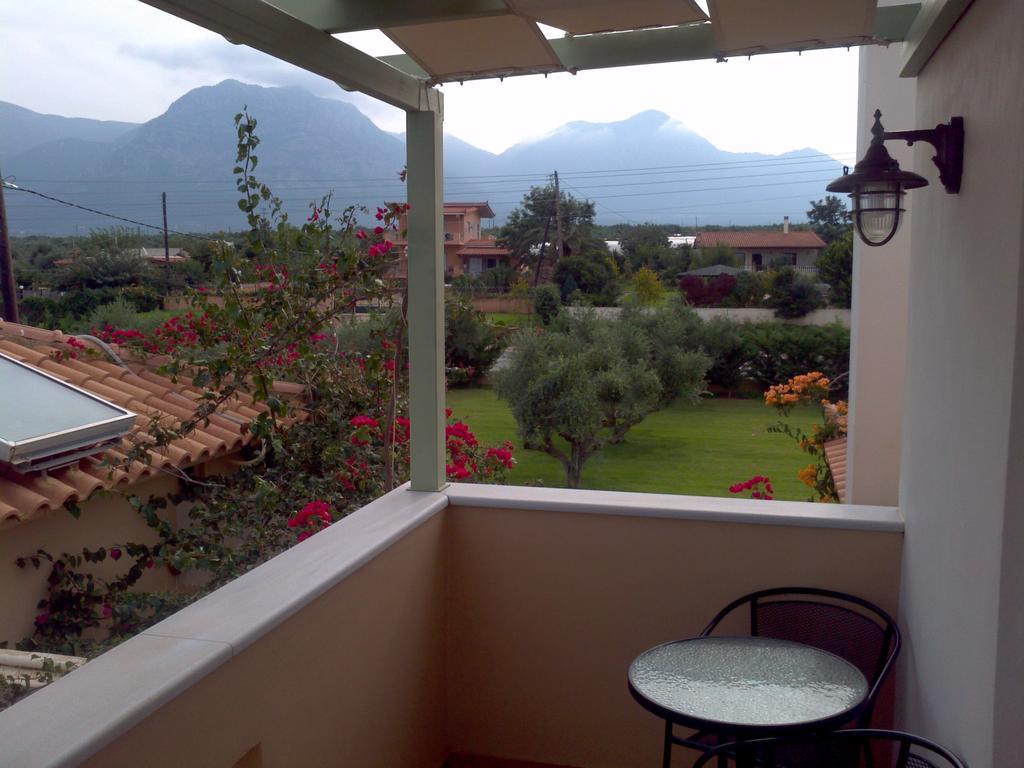 Terpsi Apartments Kyparissia Chambre photo