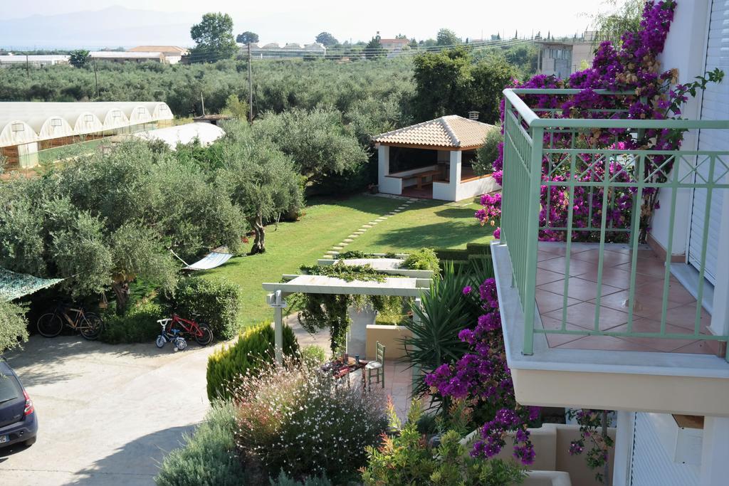 Terpsi Apartments Kyparissia Extérieur photo