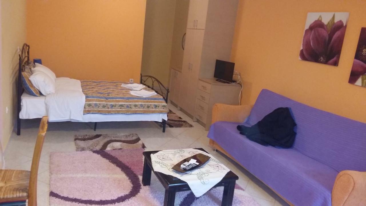 Terpsi Apartments Kyparissia Extérieur photo